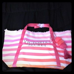 NWT Victoria’s Secret Tote